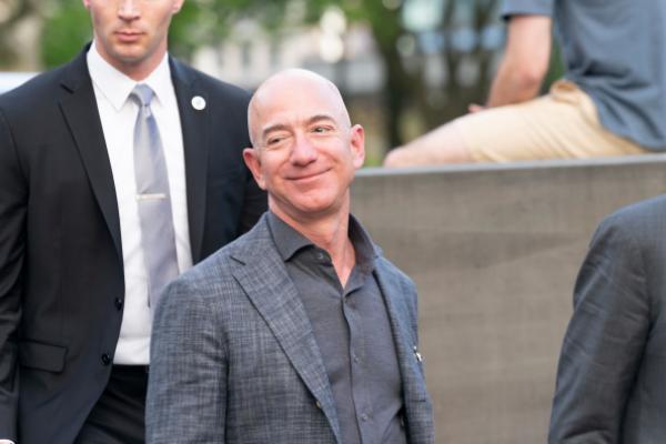 Jeff Bezos Pulls An Elon Musk On Dogecoin Creator’s Twitter – Dogecoin (DOGE/USD)