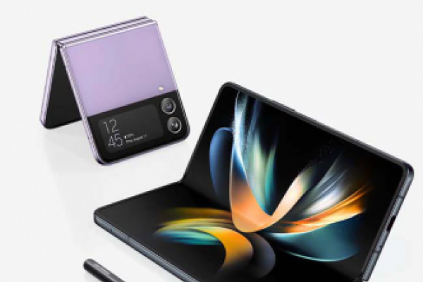 Samsung unveils high-end foldable smartphones