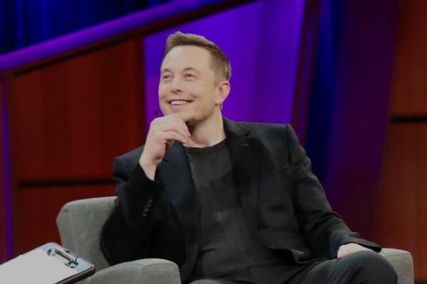 Elon Musk 的领导层被 Twitter 前员工模仿 Dolly Parton 的“朝九晚五”歌曲抨击