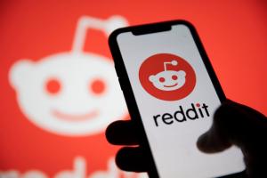 London,,Uk,-,February,2021:,Reddit,Logo,Displayed,On,A