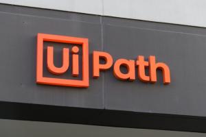 UiPath SignLogo On Building