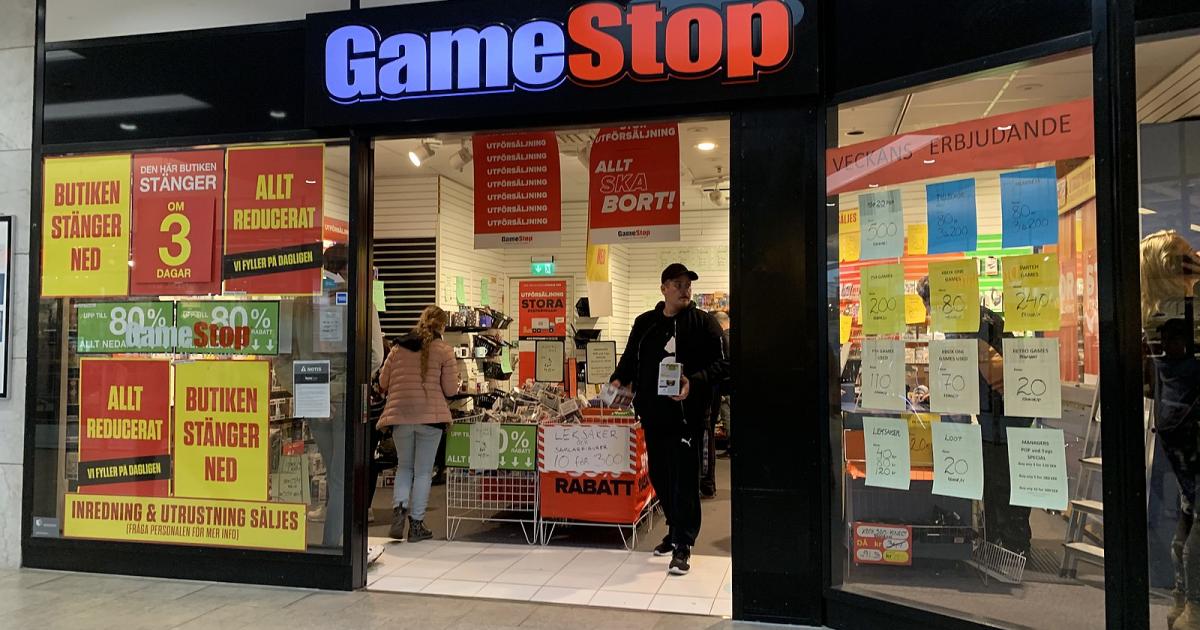 Gamestop Corporation (NYSE: GME), (AMC) – A hedge fund bet in favor of GameStop and won with $ 700 million in Rally powered by Reddit