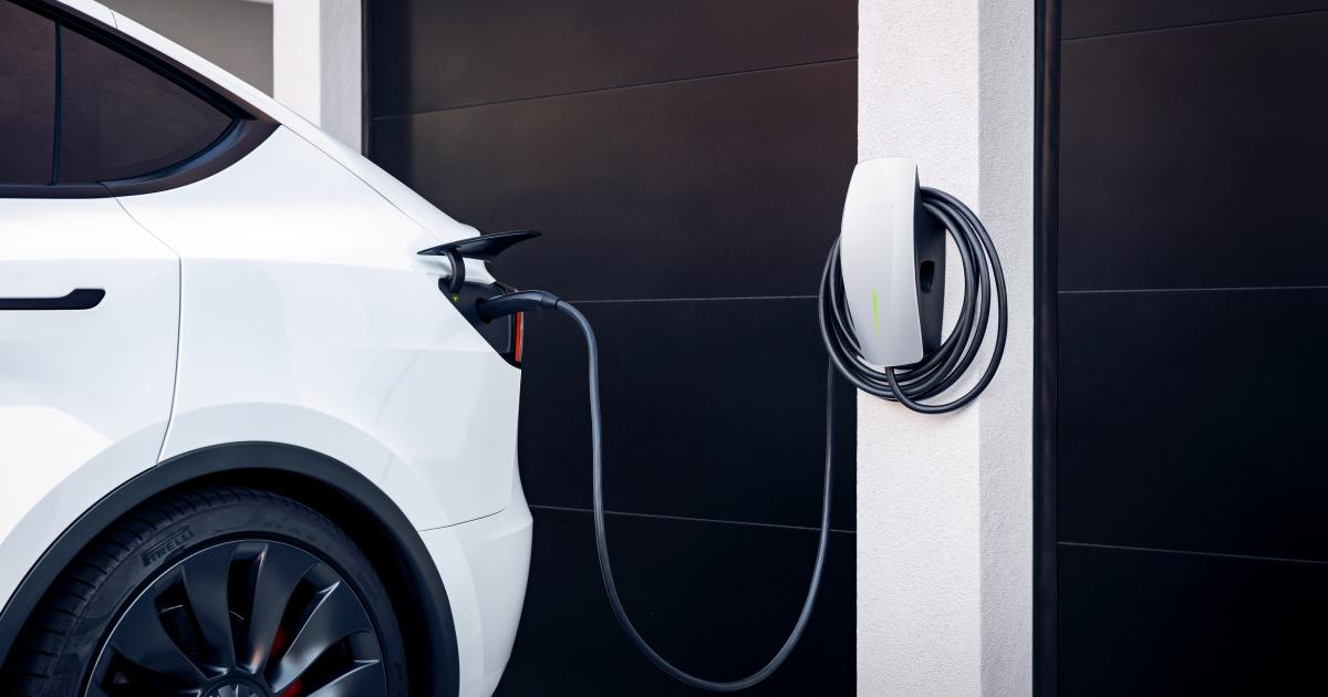 Tesla Updates Availability, Price Of Charging Accessories