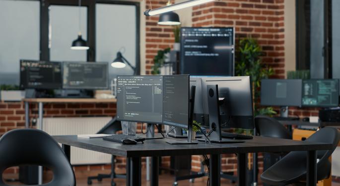 Dell Disappoints With Q3 Revenue As PC Market Slowly Gets Back To Its Feet