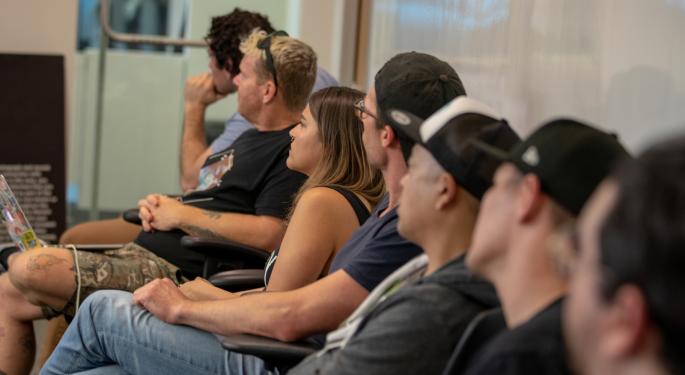 Want To Enter The Cannabis Industry? Professionals Share Their Top Advice