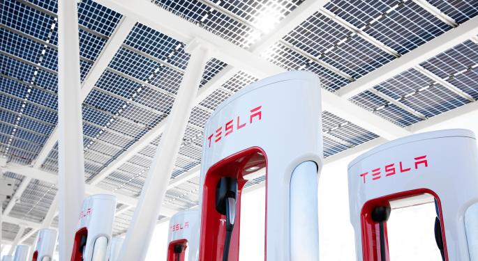 Cathie Wood Sells Another $156M In Tesla On Tuesday And Buys The Dip In Zoom And This Stock