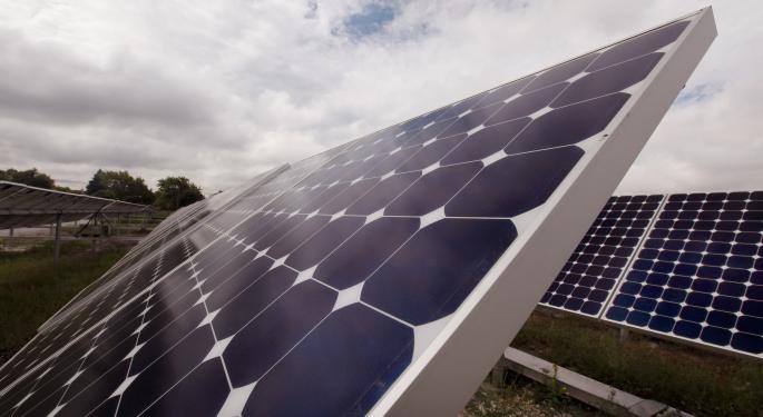 Deutsche Bank Bullish On Solar Stocks, Notes 'Weakness Provides Good Entry Point'