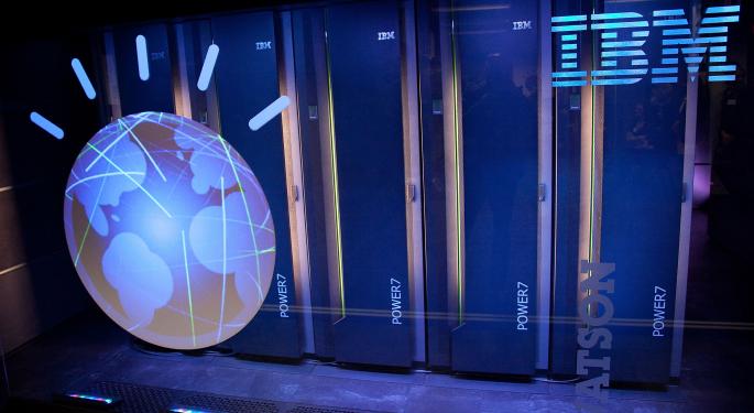 Does Warren Buffett See Something In IBM That Others Don't? Bernstein Analyst Illuminates