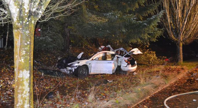 Tesla Model S Owner Walks Away From 100 MPH Crash