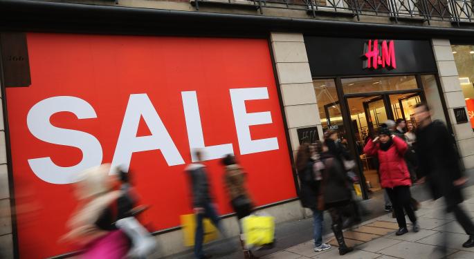Stifel On Holiday Outlook For Softline Retailers: 'Not All Doom And Gloom'