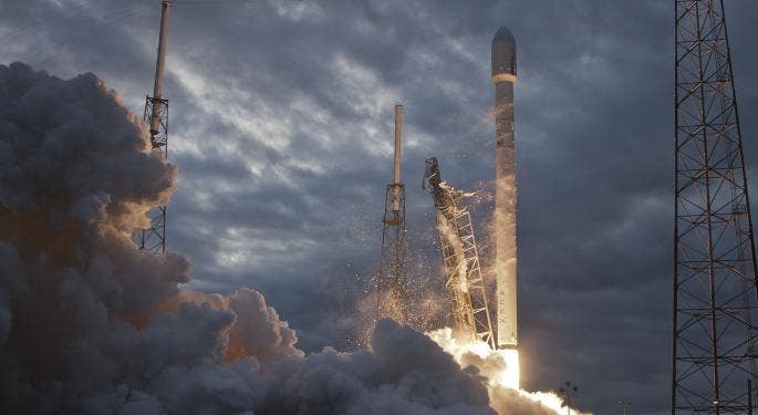 Un razzo di SpaceX si schianterà sulla luna fra 2 mesi