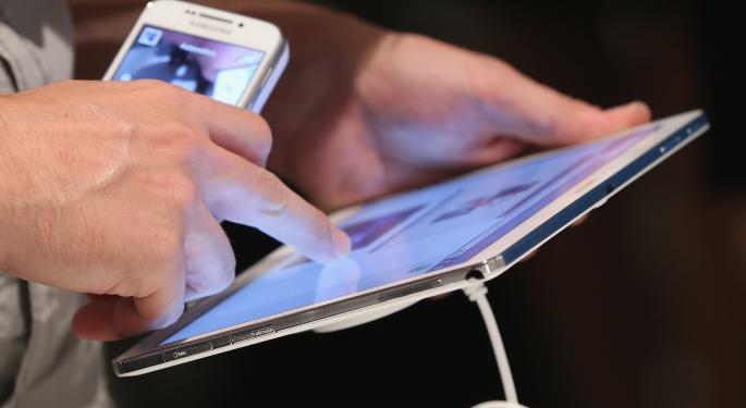 Samsung To Sell 12-Inch Tablet This Year, Beating Apple To Retail