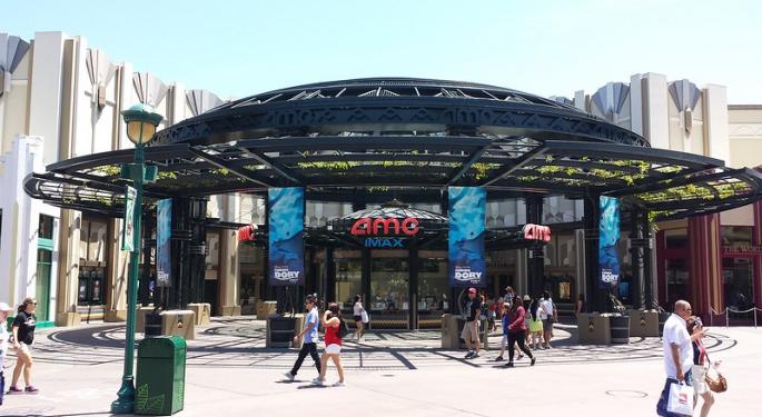 Why Dan Niles Says Retail Traders 'Saved Both AMC And GameStop'