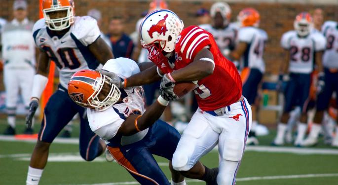 5 Of The Coolest College Football Bowl Game Gifts
