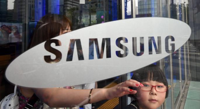 Samsung's Gear VR Device Expected To Launch In September
