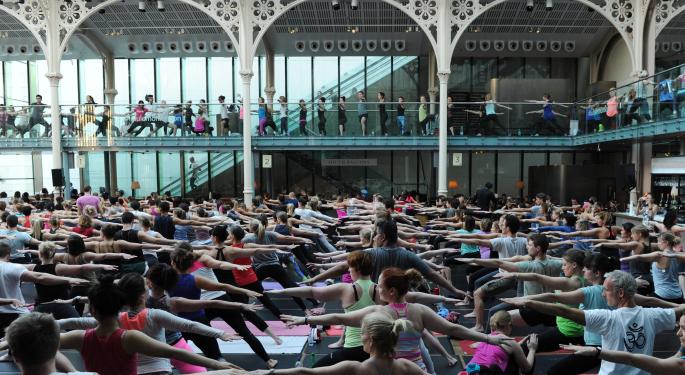 Lululemon Buoyed By 'Cult Following'
