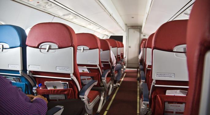 Airline PRASM Fell 3.9% Last Month; What's It Mean For Investors?