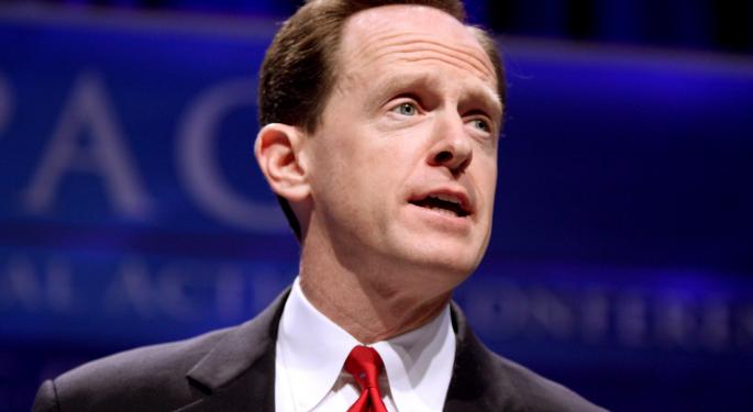 US Sen. Pat Toomey Bullish On Bitcoin, Ethereum Via Grayscale Trusts