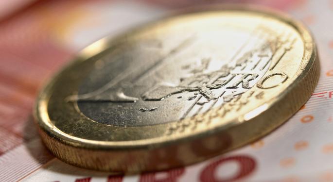 Strong U.S. Data Squashes Euro