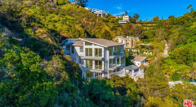 Vineyard And Panoramic Views: Real Estate In Bel Air Going For $10.9M