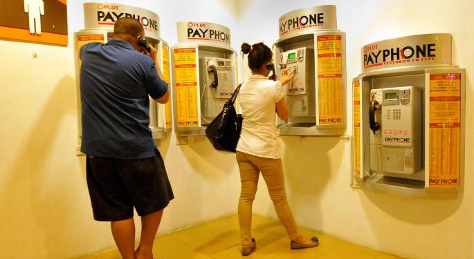 Is the Phone Company the Best Way to Profit from Growth in the Philippines?