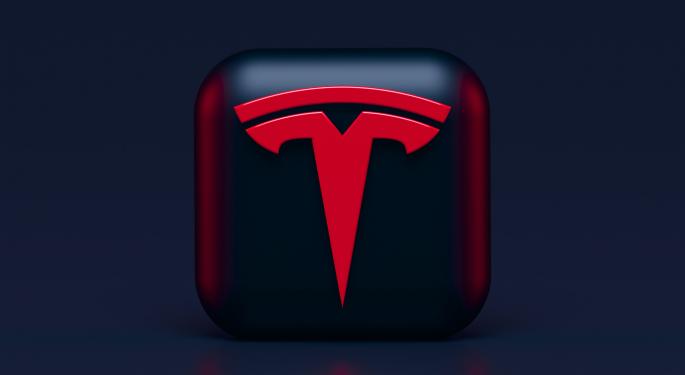 Tesla, ventaja sobre sus rivales en coste de baterías VE