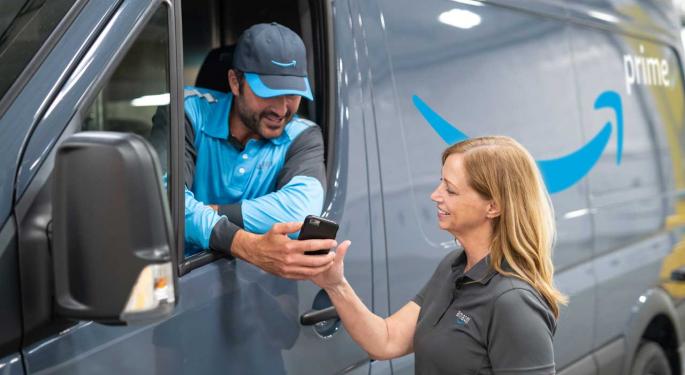 Amazon Raises Minimum Wage To $15/Hour, Impacting 350K Employees