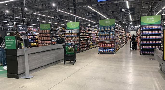 Amazon Intensifies Grocery War With 11th Fresh Store Launch, 28 In Pipeline: Bloomberg