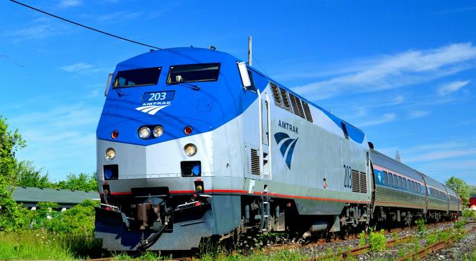 Illinois Senator Presses For Federal Help To Address Amtrak's On-Time Performance