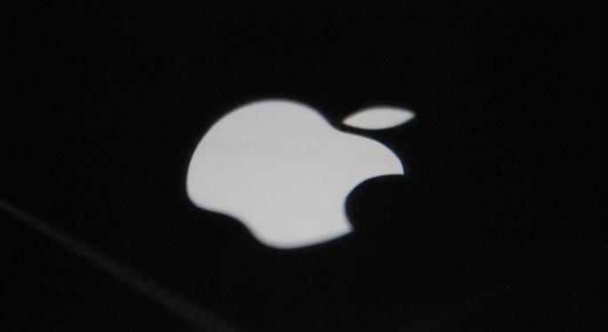 Apple's iPhone Sees Favorable Mix Shift In Q3, Retail Store Sales Improve: Report