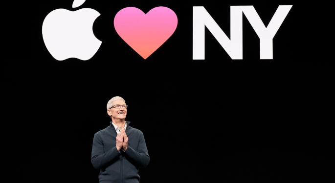 What The Pros Are Saying After Apple's 'Darkest Day'