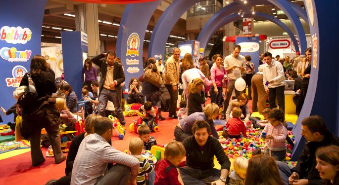 Hasbro vs. Mattel: Which is the Better Bet?