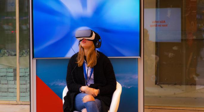 Axiom's Anthony Is Convinced Of Longer-Term Potential For Facebook's Oculus Rift
