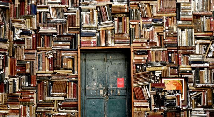 Book List: 10 Cannabis Books To Help You Grow Like A Pro