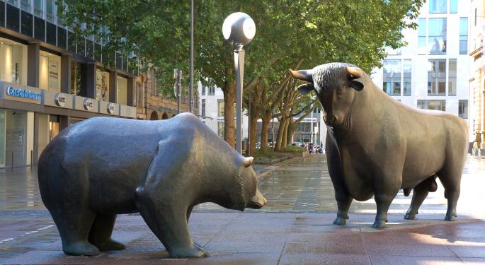 Benzinga's Bulls And Bears For The Past Week: Semiconductors And Warren Buffett