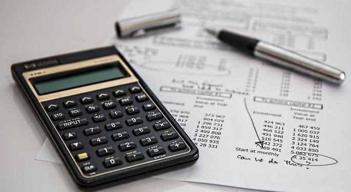 Insurance Providers Cozy Up To ETFs