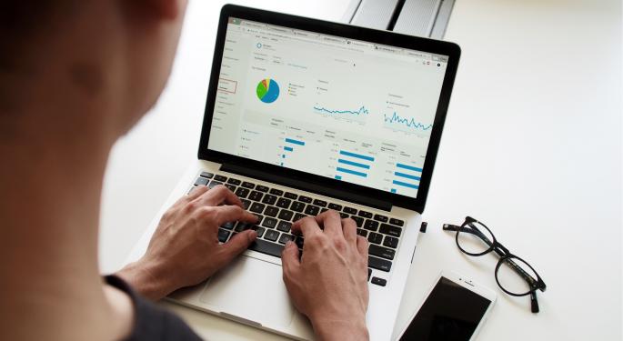 Green Thumb Industries Among Top Cannabis MSO Stocks Ahead Of Earnings Season, Analyst Tells Us Why