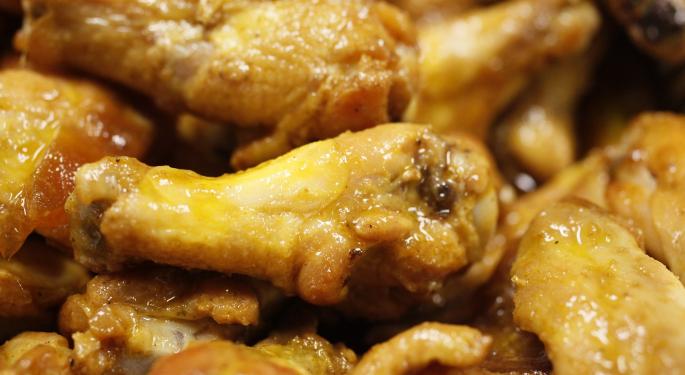2 Different Takes On B-Dubs Ahead Of Earnings