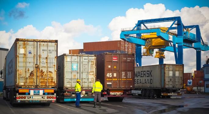 City of Long Beach Allows Logistics Companies to Stack Containers Higher