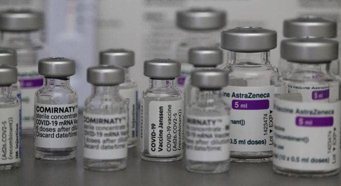 EMA trova legame fra vaccini J&J e coaguli di sangue