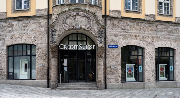 Las acciones de Credit Suisse siguen cayendo