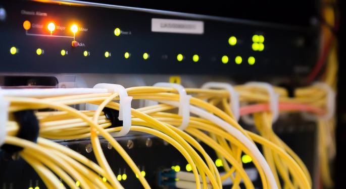 Should Investors Buy The Dip In Juniper Networks? The Street Debates