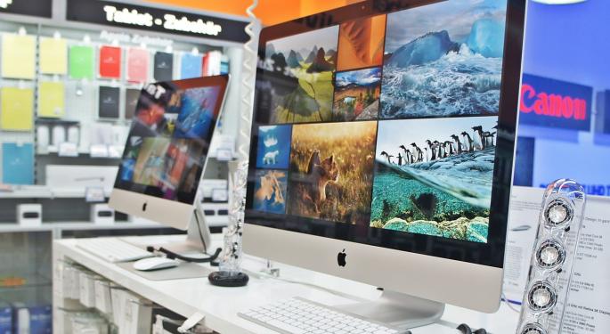 UBS: The Street Got 'A Little Bit Too Excited' For Apple's Q3 Results
