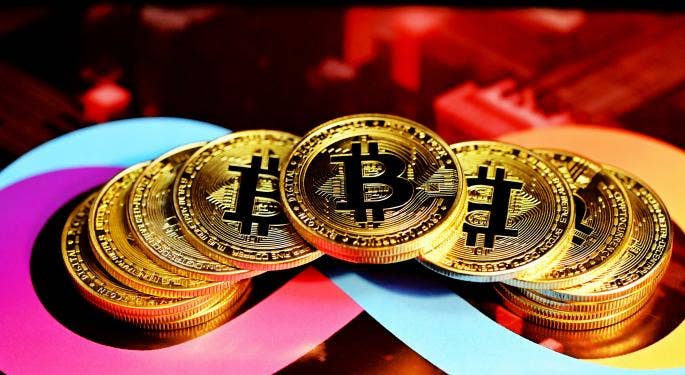 Bitcoin sotto $33.000 dopo che banca cinese vieta transazioni