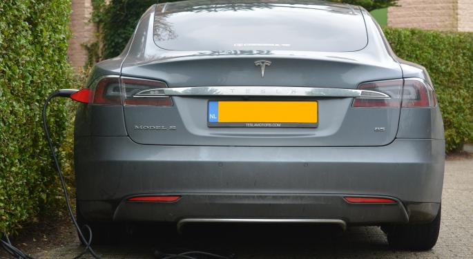 Tesla's CFO Steps Down, Will Be Replaced With Company's Ex-CFO