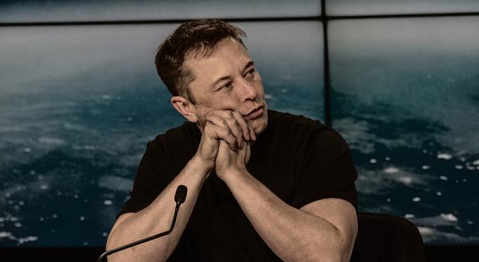 Elon Musk's Net Worth Drops $20B Since 'SNL,' Analyst Predicts Bitcoin Backtrack Will Increase Tesla Volatility