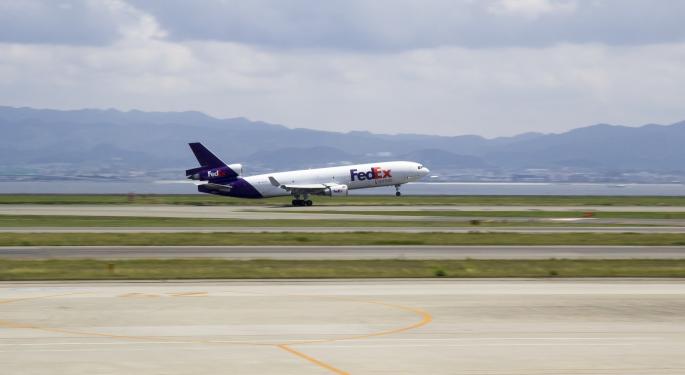FedEx Shares Fall On Earnings Miss, Lower Guidance