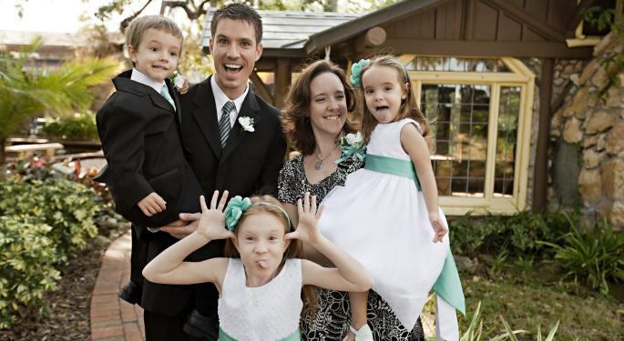 Young Parents, Start Teaching Your Kids About Finances Today