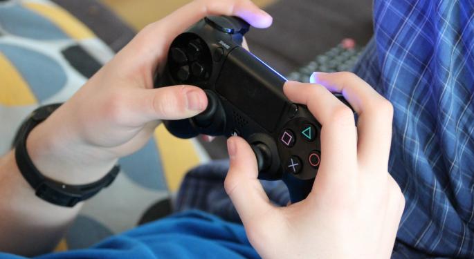 Pacific Crest Says 'Difficult To Recommend' GameStop Following Q1 Earnings; Stock Slumps 6%