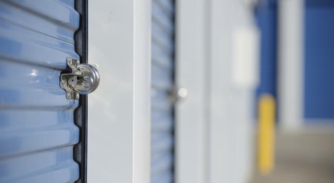 One Of 2015's Largest Self-Storage Transactions Just Closed: What REIT Investors Should Know